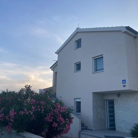 Apartman Hmelina Vrsi Exterior foto